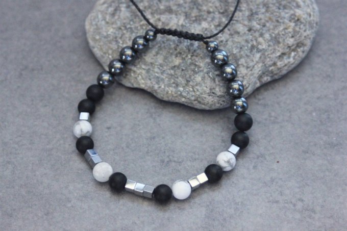 Bracelet perles onyx mat, howlite blanche et hématite