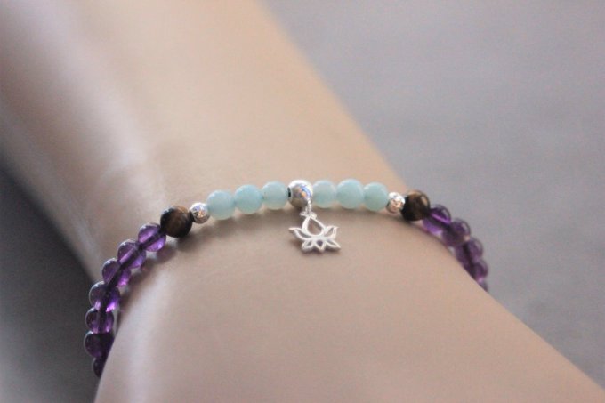 Bracelet perles améthyste, amazonite, oeil de tigre et fleur de lotus argent massif 925