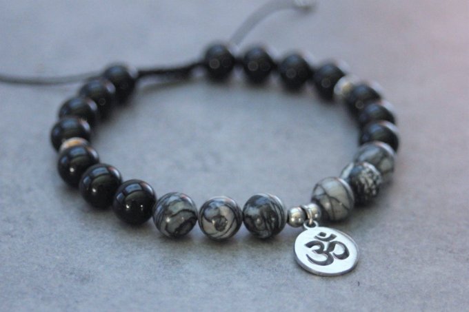 Bracelet perles onyx, jaspe picasso et breloque Ohm acier inoxydable