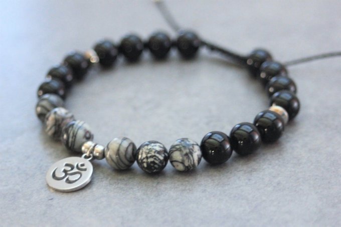 Bracelet perles onyx, jaspe picasso et breloque Ohm acier inoxydable