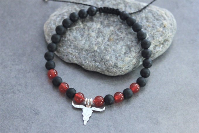 Bracelet perles onyx mat, agate rouge et tête de buffle en argent 925