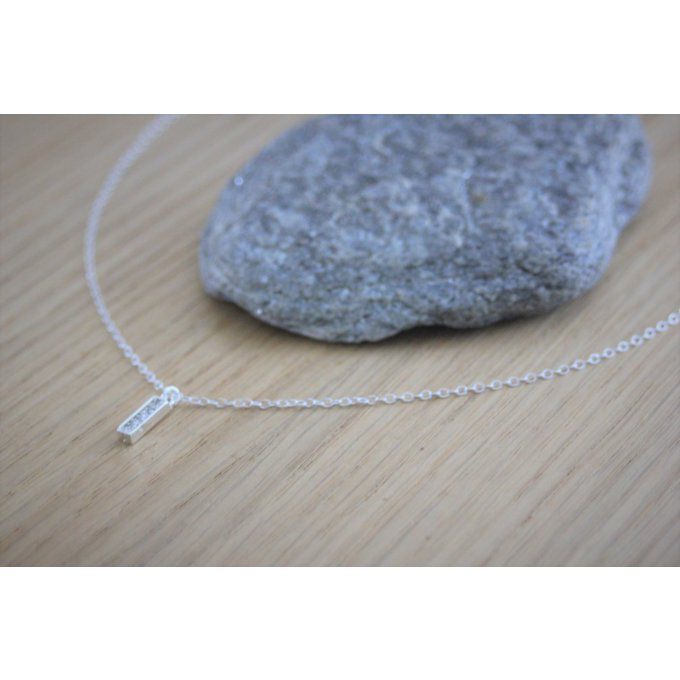 Collier argent massif pendentif barre orné de strass en cristal Swarovski