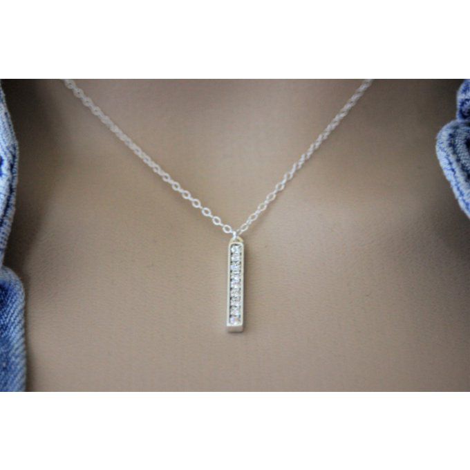 Collier argent massif pendentif barre orné de strass en cristal Swarovski