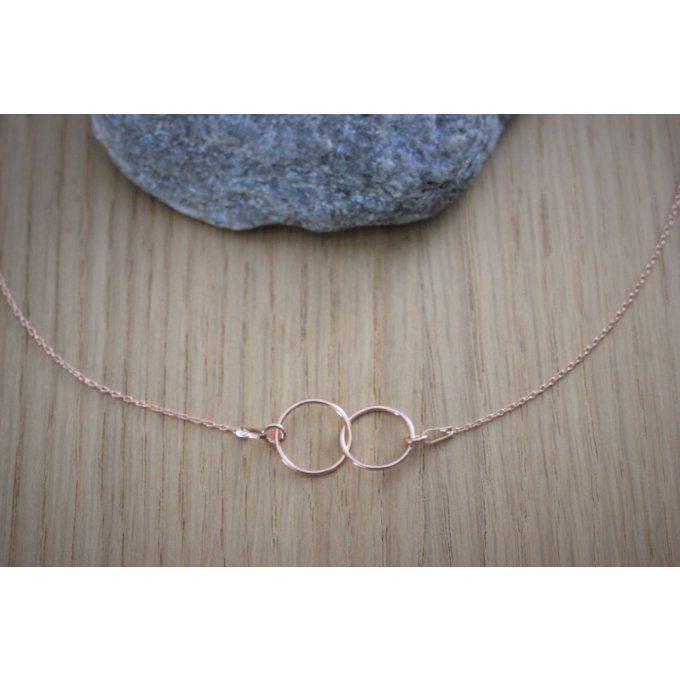 Collier or rose pendentif 2 anneaux entrelacés 