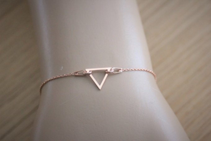 Bracelet or rose pendentif triangle ajouré 