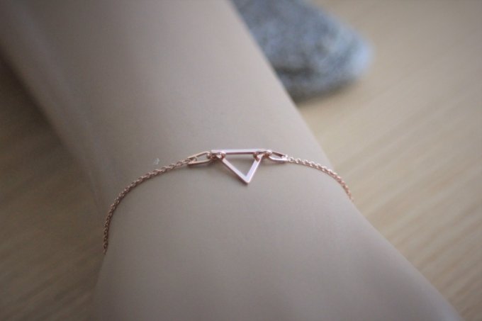 Bracelet or rose pendentif triangle ajouré 