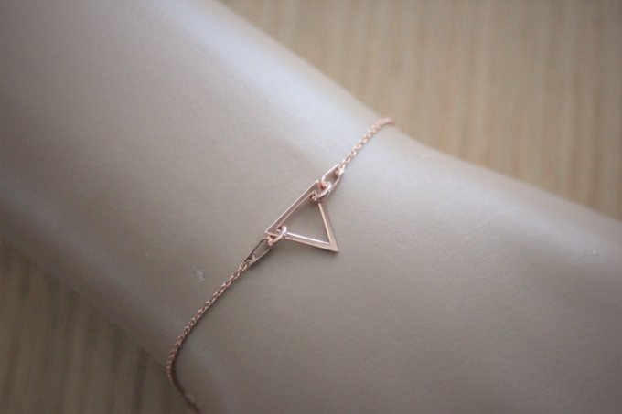 Bracelet or rose pendentif triangle ajouré 