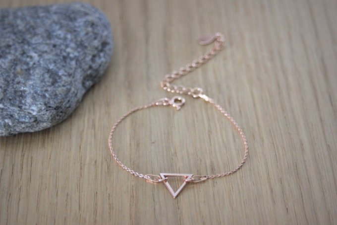 Bracelet or rose pendentif triangle ajouré 