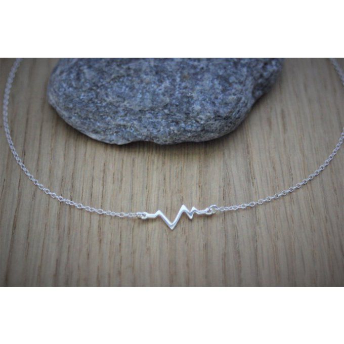 Collier argent massif pendentif ondes rythme cardiaque