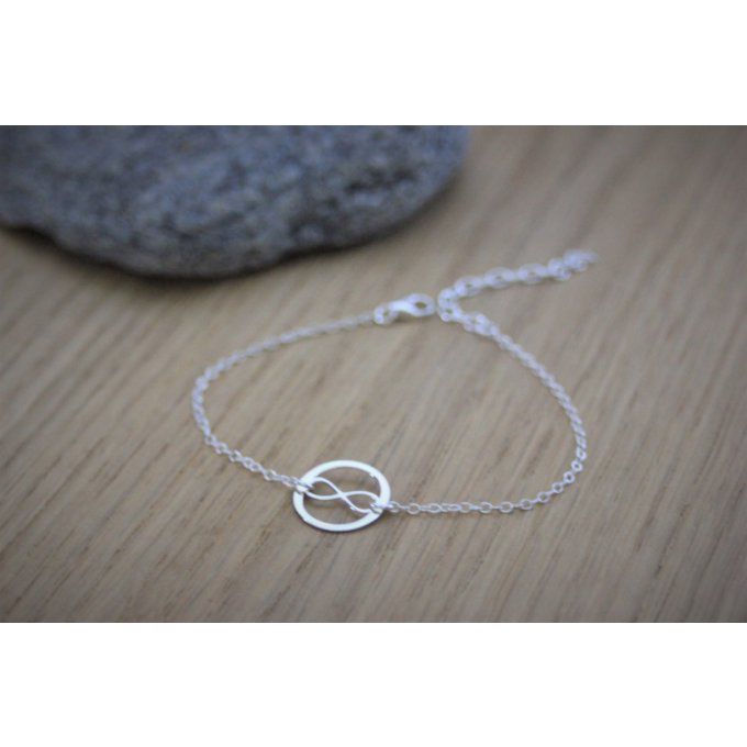 Bracelet Infini et anneau en argent massif