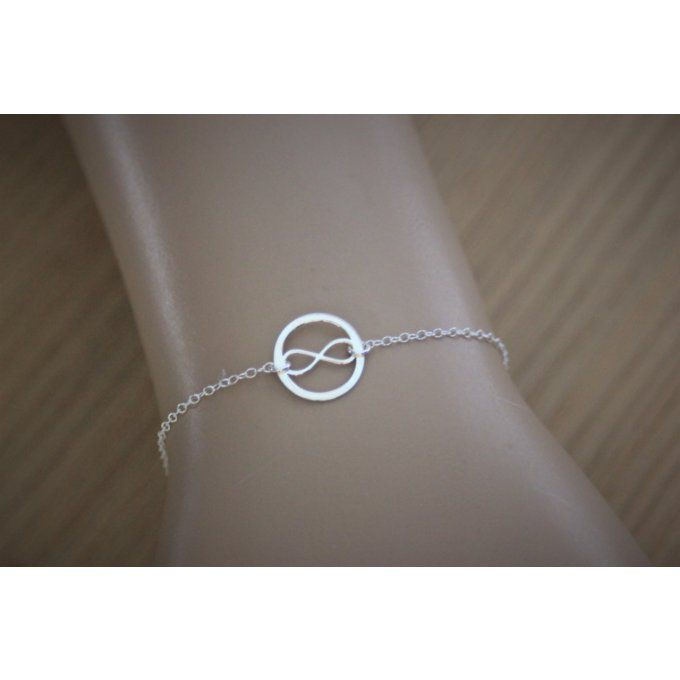 Bracelet Infini et anneau en argent massif