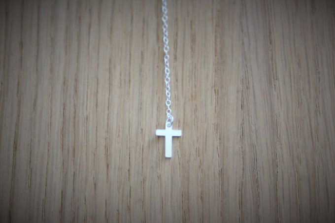 Collier cravate en argent massif pendentif double croix