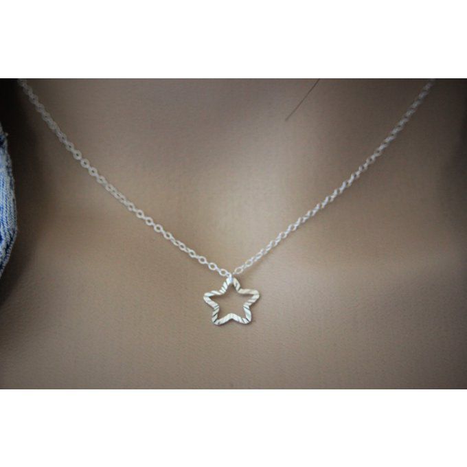 Collier argent massif pendentif étoile martelée