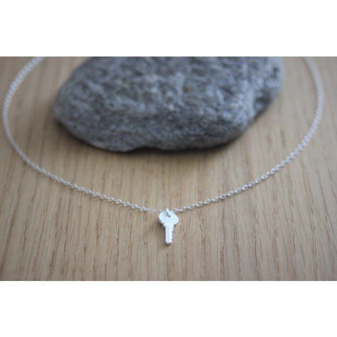 Collier argent massif breloque petite clé 