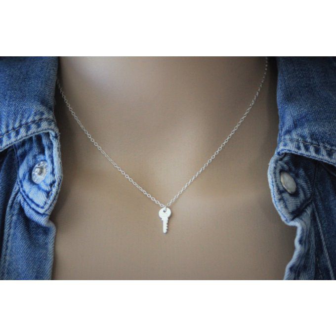 Collier argent massif breloque petite clé 