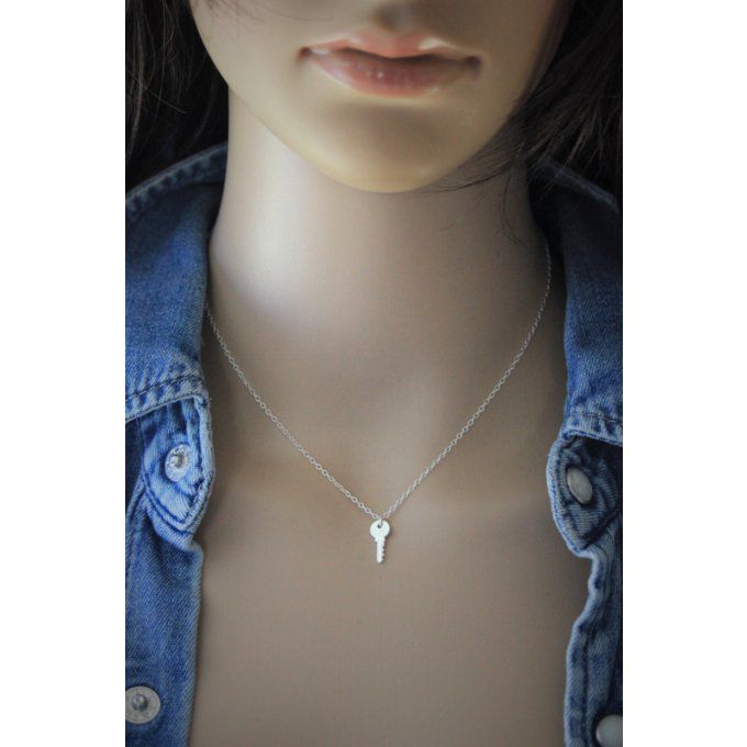 Collier argent massif breloque petite clé 