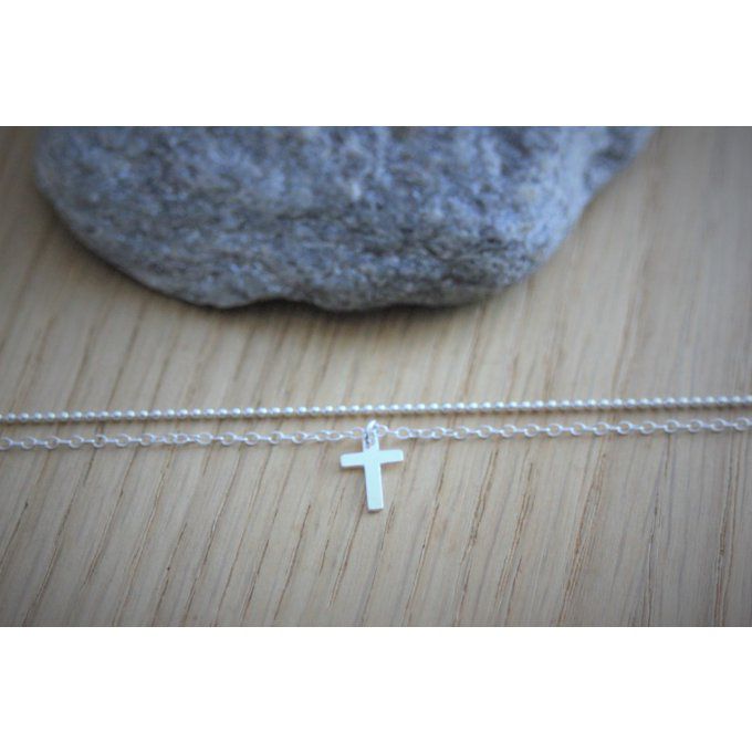 Collier en argent massif double chaine et pendentif petite croix