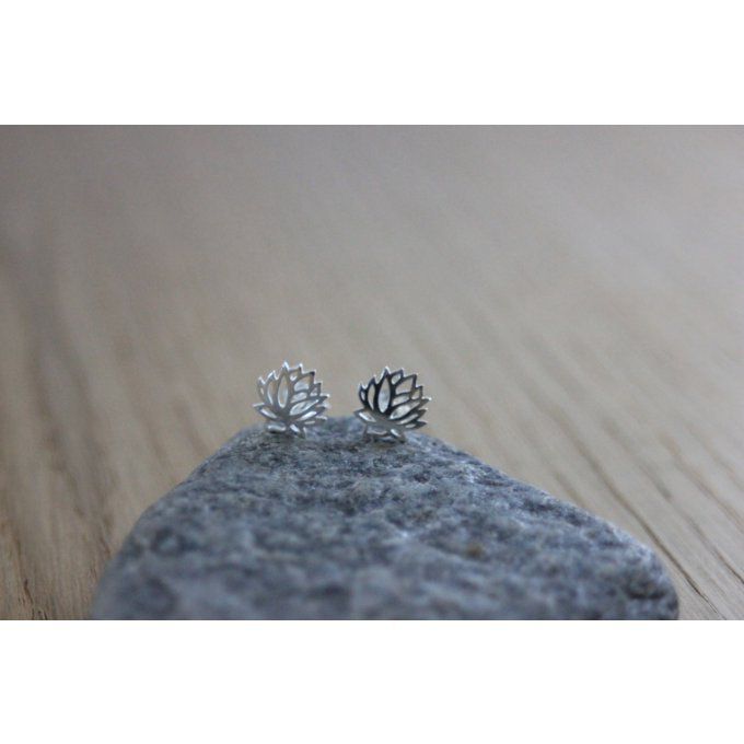 Boucles d'oreilles fleurs de lotus en argent massif 