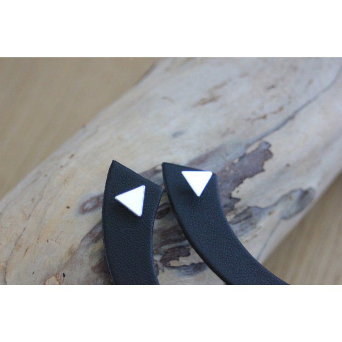 Boucles d'oreilles petit triangle en argent massif