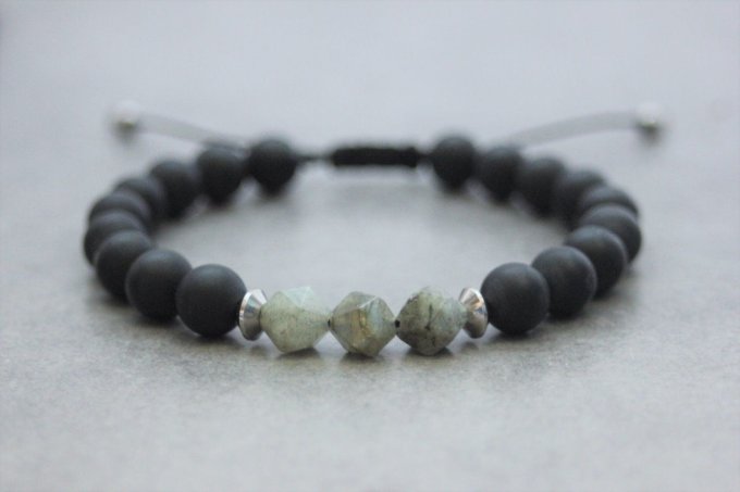 Bracelet en perles onyx mat, labradorite et acier inoxydable