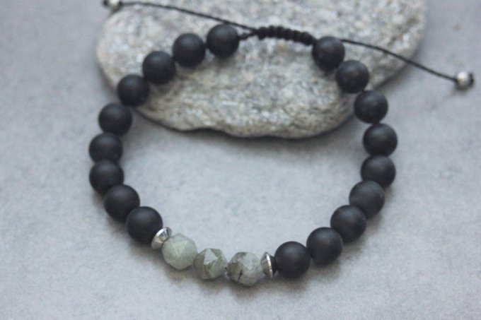 Bracelet en perles onyx mat, labradorite et acier inoxydable