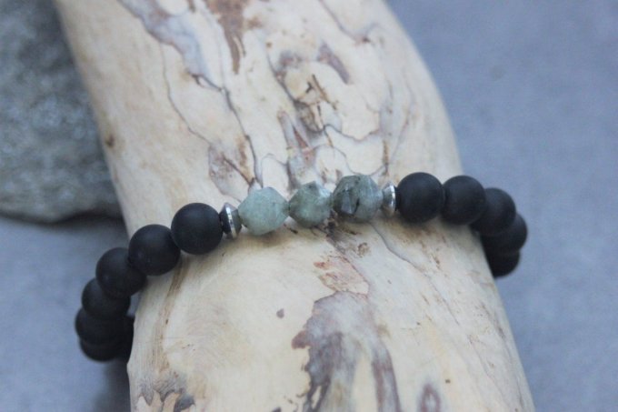 Bracelet en perles onyx mat, labradorite et acier inoxydable