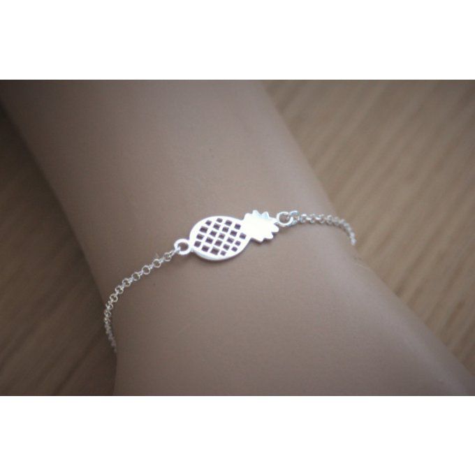 Bracelet argent massif avec breloque ananas