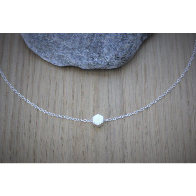 Collier minimaliste argent massif perle haxagonale