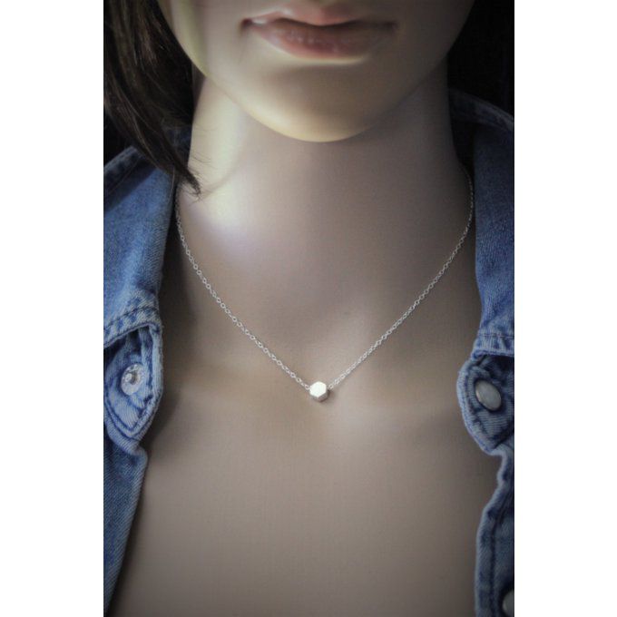 Collier minimaliste argent massif perle haxagonale