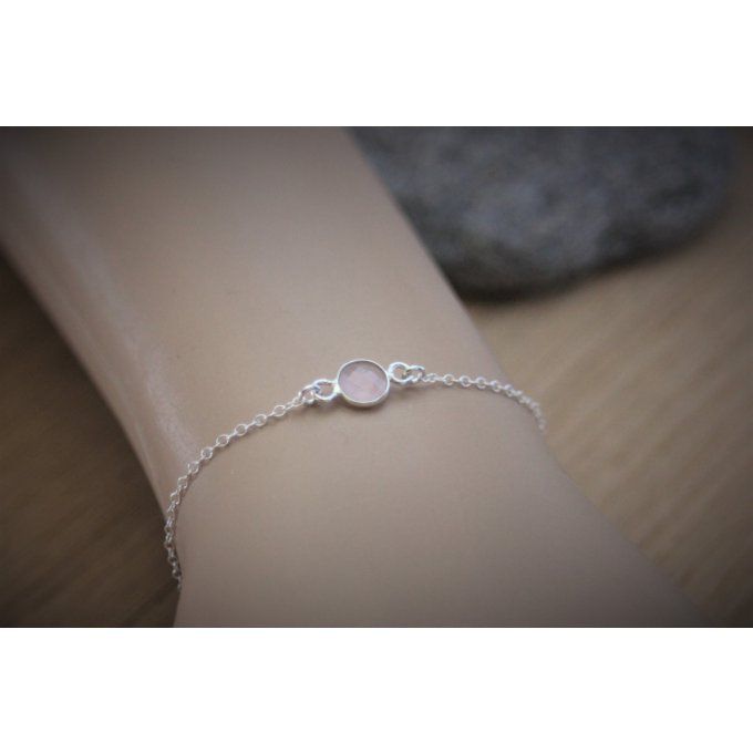 Bracelet argent massif avec pierre ronde en quartz rose