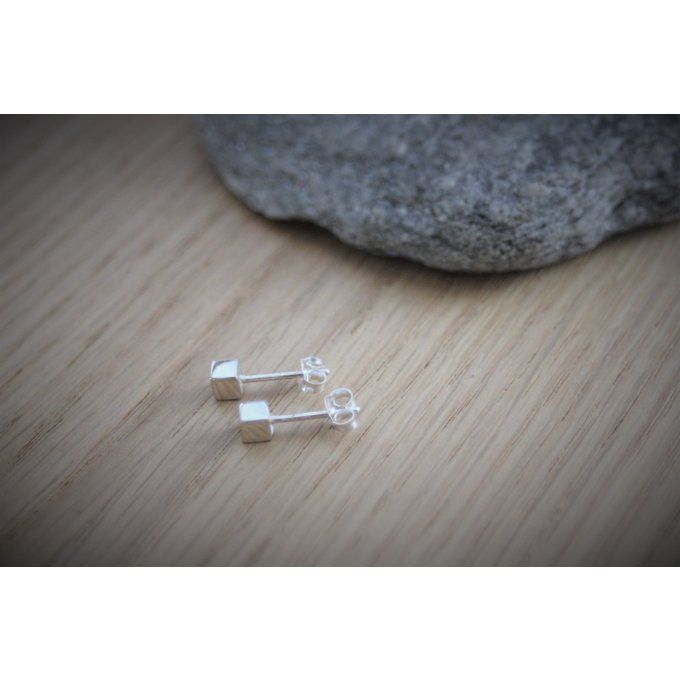 Boucles d'oreilles petit cube en argent massif 