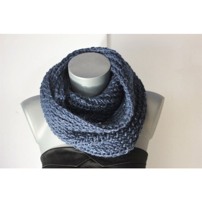 Snood - écharpe en laine de couleur bleu encre pailleté