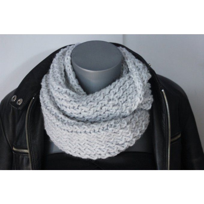 Snood - écharpe oversize en laine gris clair