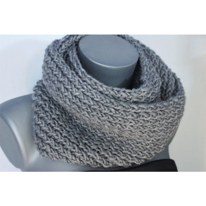 Snood - écharpe en laine de couleur gris pailleté 