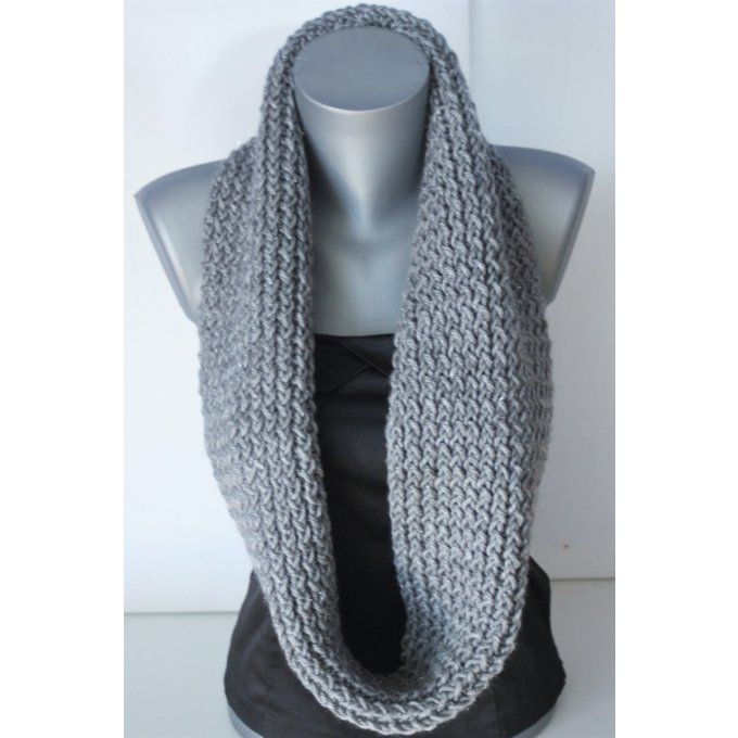 Snood - écharpe en laine de couleur gris pailleté 