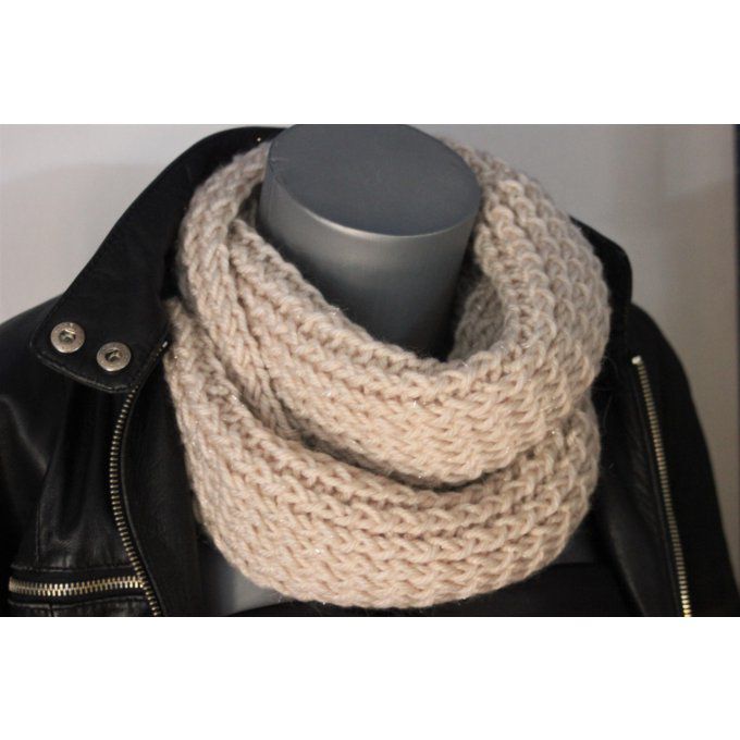 Snood - écharpe en laine de couleur écru pailleté