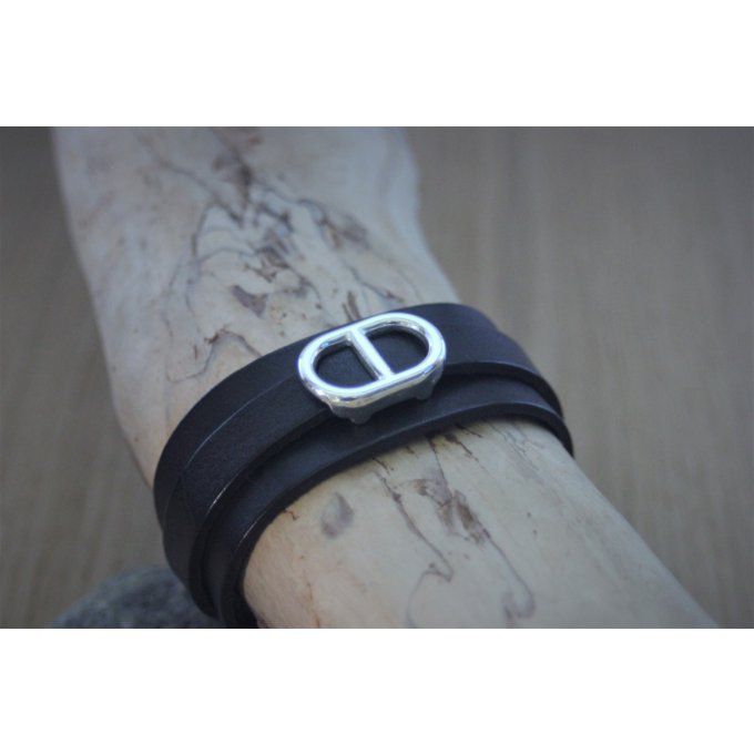 Bracelet manchette cuir noir passant maille marine