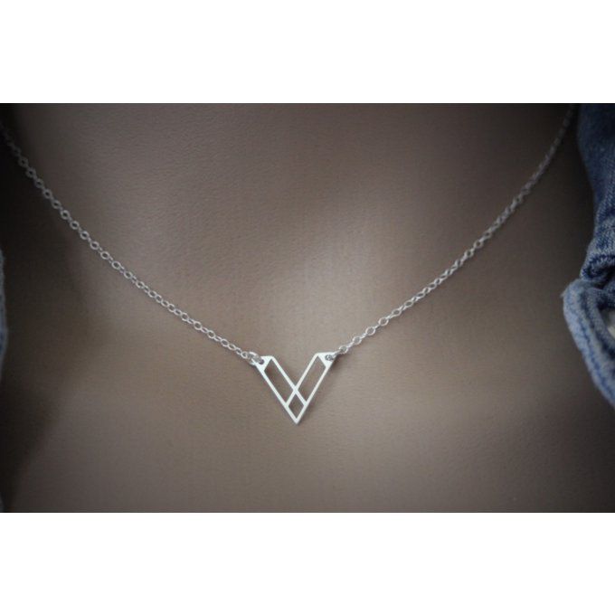 Collier argent massif pendentif triangle