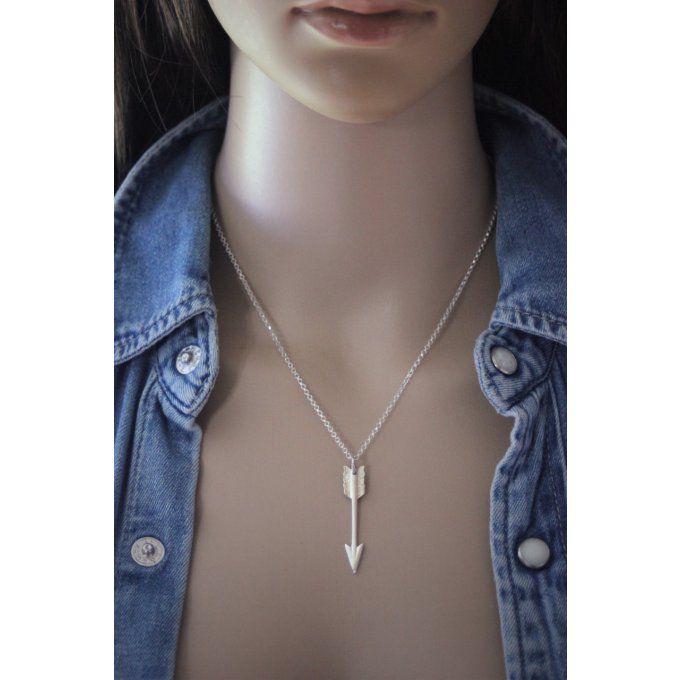 Collier argent massif pendentif flèche