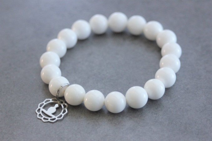 Bracelet perles de bénitier et breloque bouddha en acier inoxydable