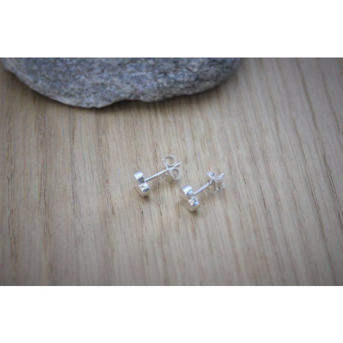 Boucles d'oreilles petit coeur en argent massif 