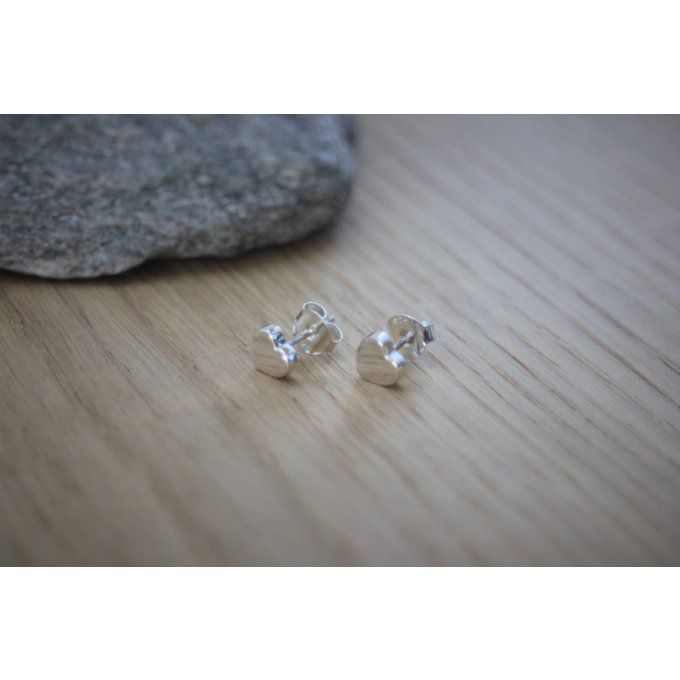 Boucles d'oreilles petit coeur en argent massif 