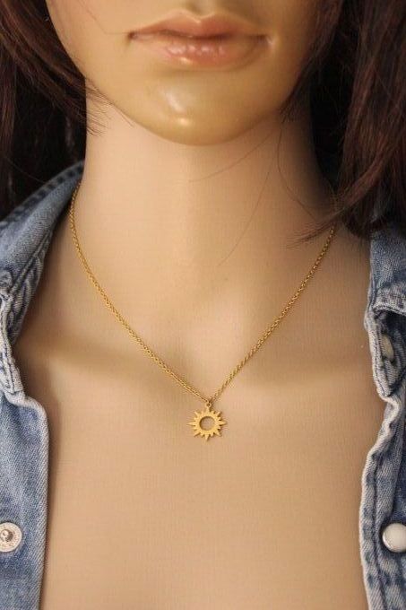 Collier acier inoxydable doré pendentif soleil